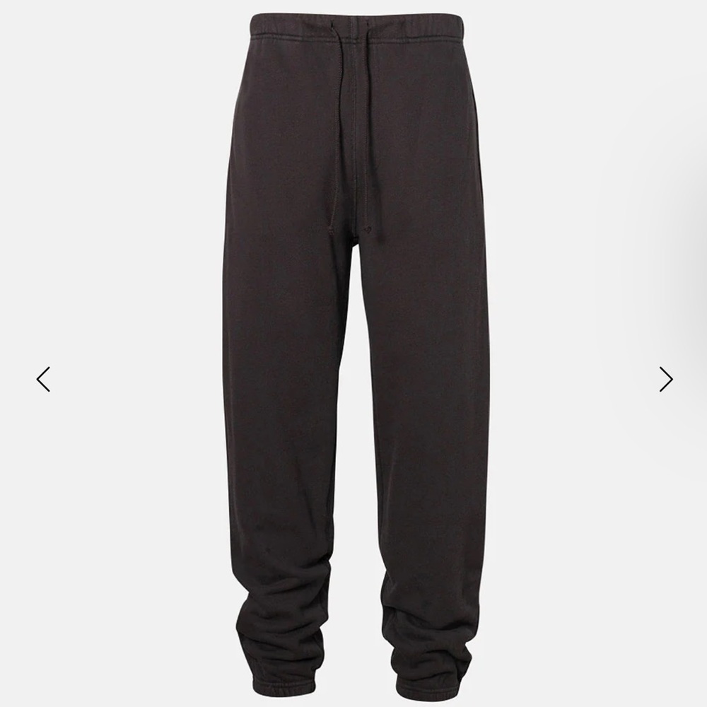 Elwood core joggers